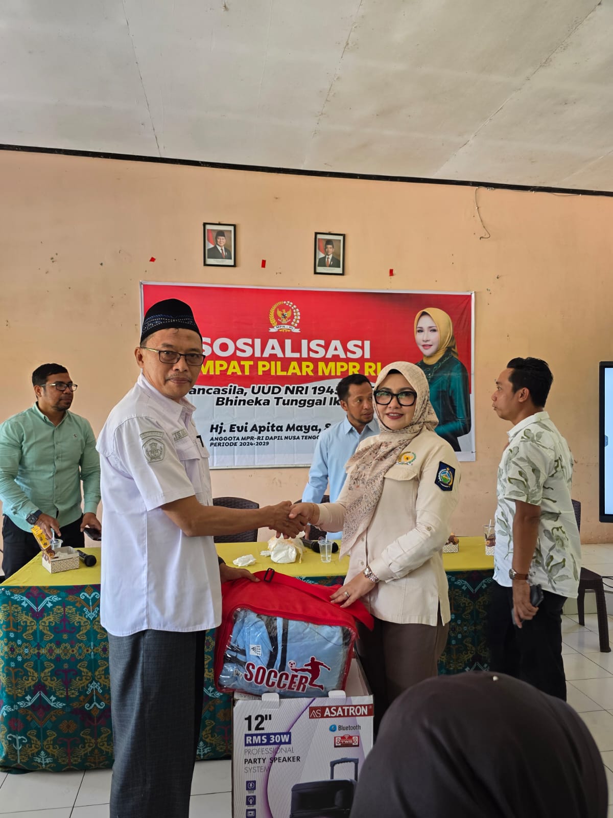 Gambar tidak ditemukan